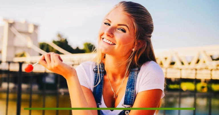 Blanquear tus dientes este verano