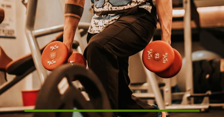 corredores que van al gimnasio